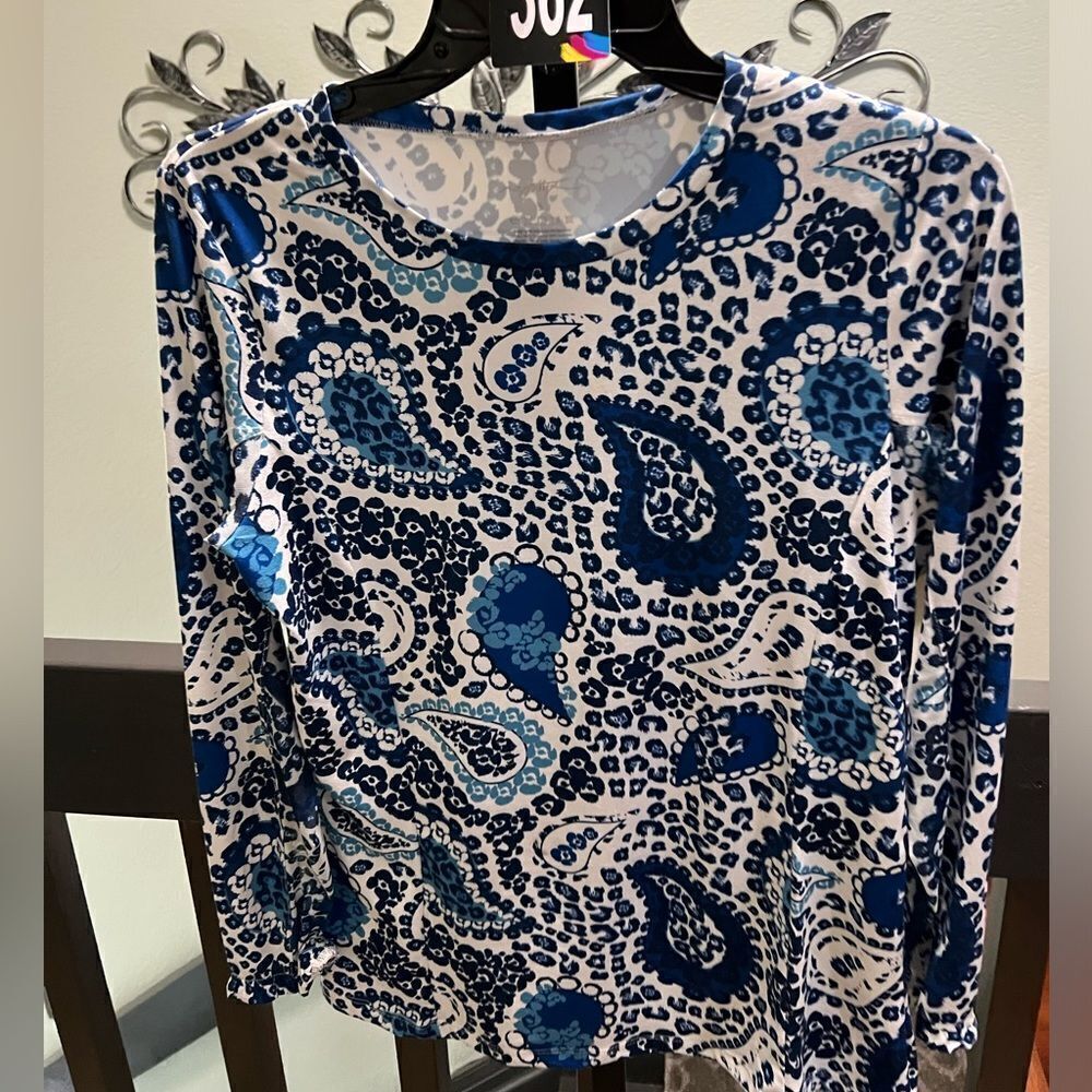 Women's Blue Paisley Top Small #362